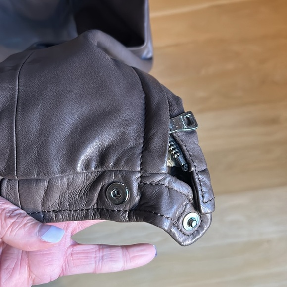 COACH Women's Dark Brown 100% Leather Bomber Style Zipper Pocket Jacket Size L - Picture 8 of 9